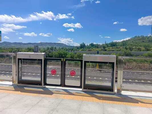 comprar Sistema automático de puertas de pantalla de plataforma de 2 a 10 metros de ancho para seguridad del perímetro y acceso controlado en varias instalaciones online manufacture